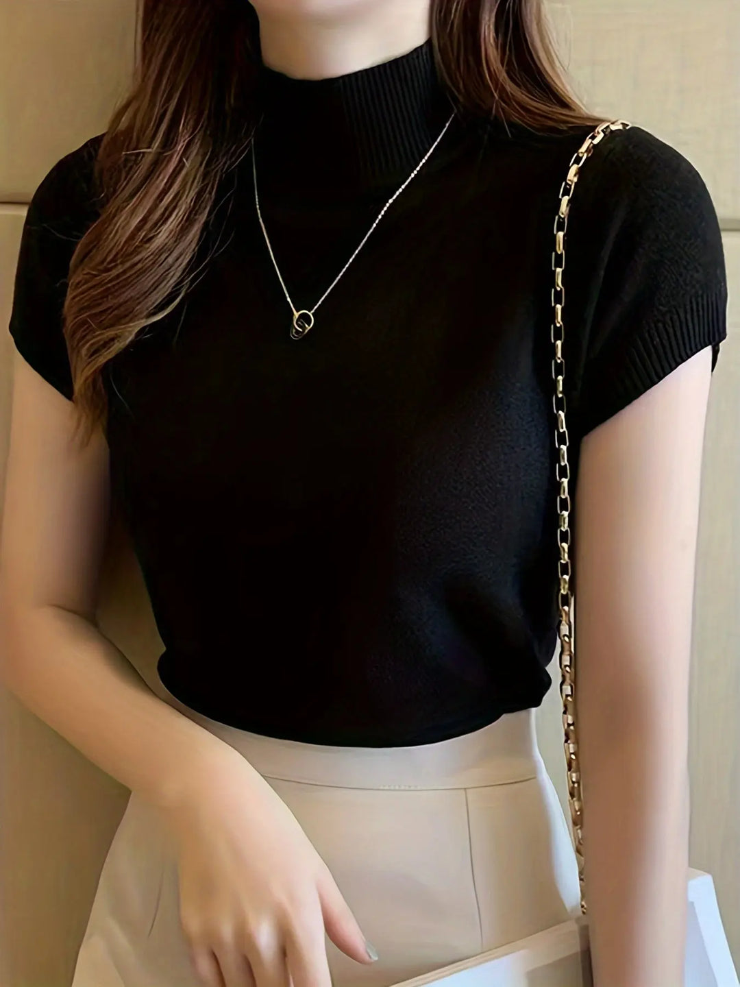 Detalle tejido elástico blusa sanitaria