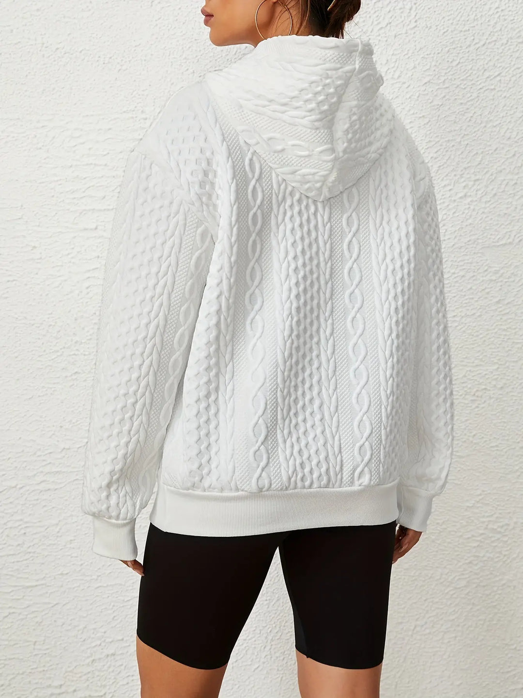 Sudadera Retro Luxe MedSurgery: Confort Superior para la Profesional Sanitaria.