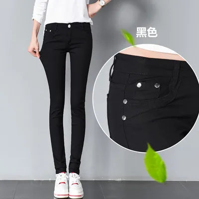 Pantalones blancos para mujer de algodón, elásticos y elegantes | MedSurgery Store.