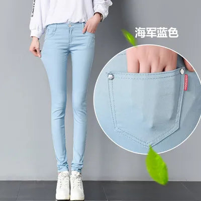 Pantalones blancos para mujer de algodón, elásticos y elegantes | MedSurgery Store.