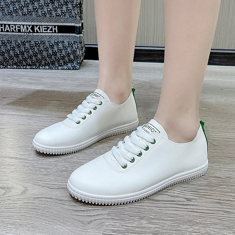 Zapatillas de deporte transpirables para mujer, zapatos informales blancos, planos, a la moda, para primavera y verano, 2024
