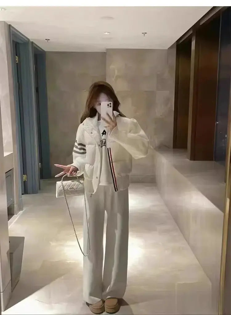 Chaqueta de plumón cálida blanca para mujer, abrigos cortos de manga empalmada tejidos con cuello informal a la moda de invierno, abrigo de plumón de pato blanco de alta calidad MedSurgery Store For Digital Health