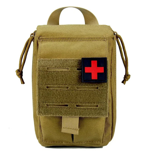 Detalle de los compartimentos y bolsillos organizadores de la Riñonera Médica de Élite.