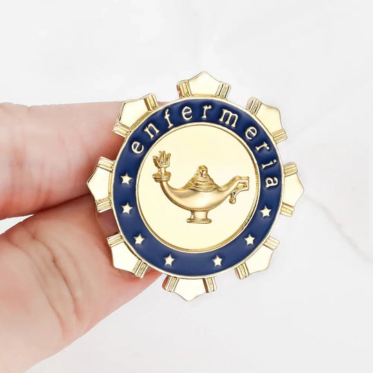 DCARZZ broche de Pin Médico Español, accesorios de joyería de Enfermería, insignia de solapa de mochila para médico, enfermera, estudiante de medicina MedSurgery Store For Digital Health