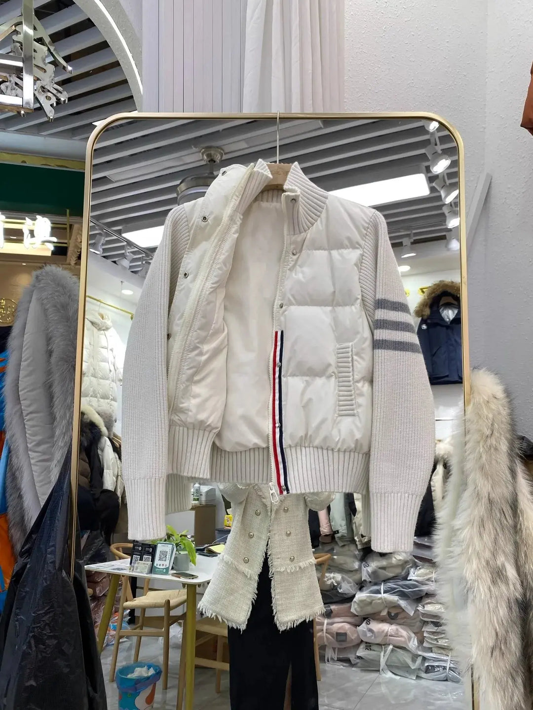 Chaqueta de plumón cálida blanca para mujer, abrigos cortos de manga empalmada tejidos con cuello informal a la moda de invierno, abrigo de plumón de pato blanco de alta calidad MedSurgery Store For Digital Health