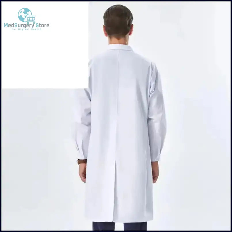 Aura Profesional: Bata Médica Femenina. Confort Élite y Estilo Impecable en Clínica..
