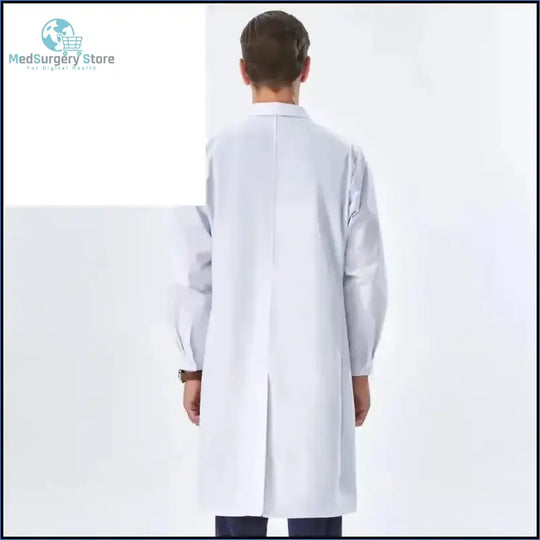 Aura Profesional: Bata Médica Femenina. Confort Élite y Estilo Impecable en Clínica..